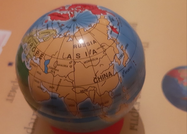 В Facebook возмутились отсутствием Казахстана на китайском глобусе