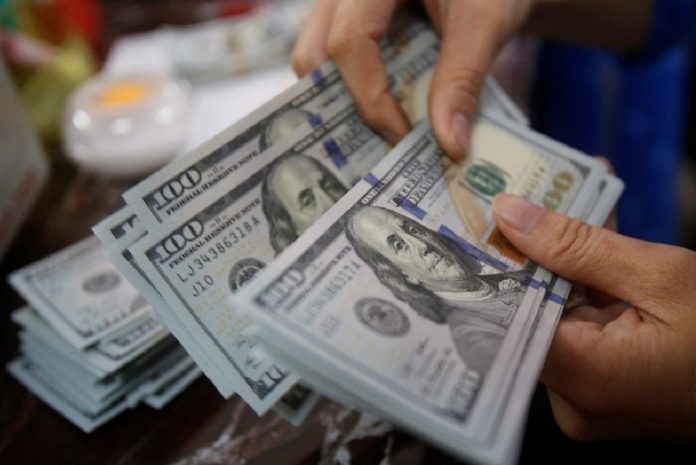 Курс доллара сохраняет стабильность в Казахстане