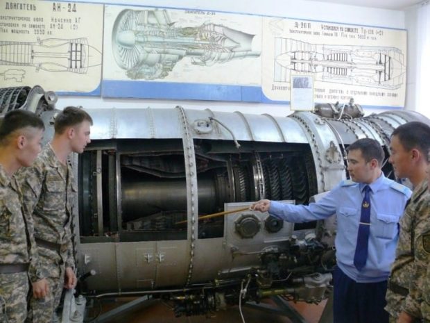 Военный институт СВО готовит авиаторов для армии страны