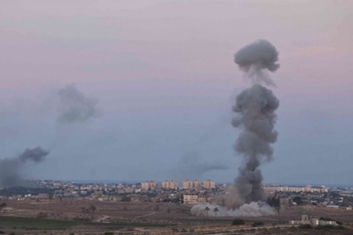 Израильский танк открыл огонь по палестинцам в секторе Газа