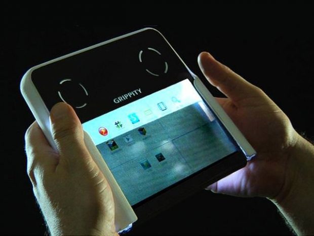 Выпущен первый в мире двухсторонний планшет