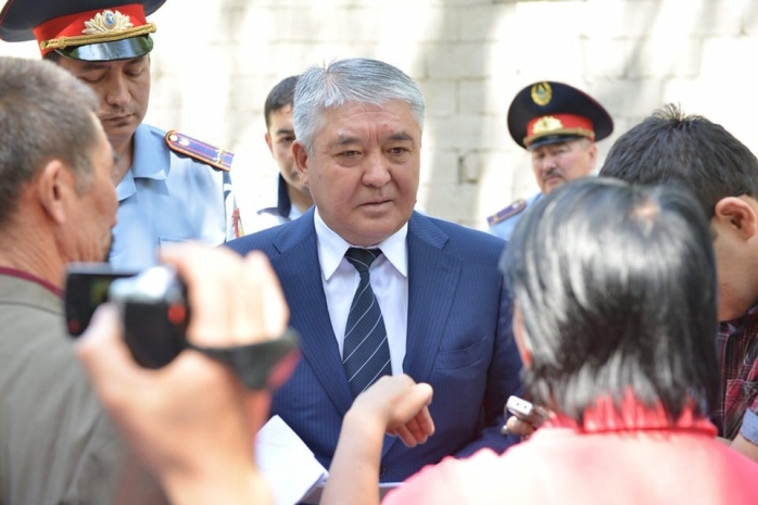 Аким Наурызбайского района вышел к недовольным гражданам [фото]Эксклюзив