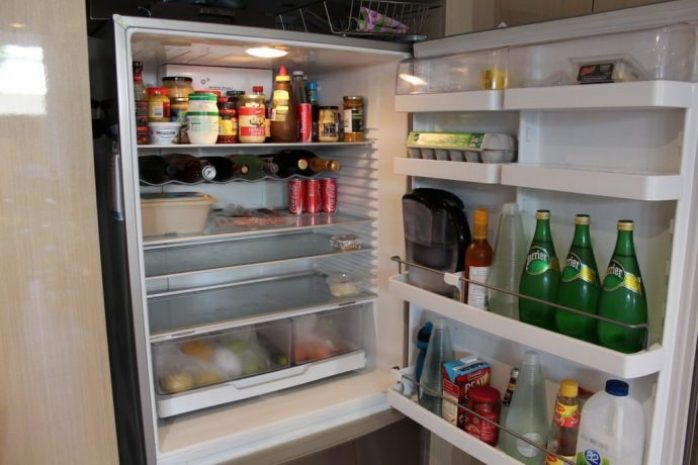 В ЗКО начали проверять содержимое холодильников горожан