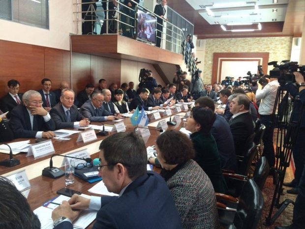 В партийный список «Акжола» вошли 35 кандидатов