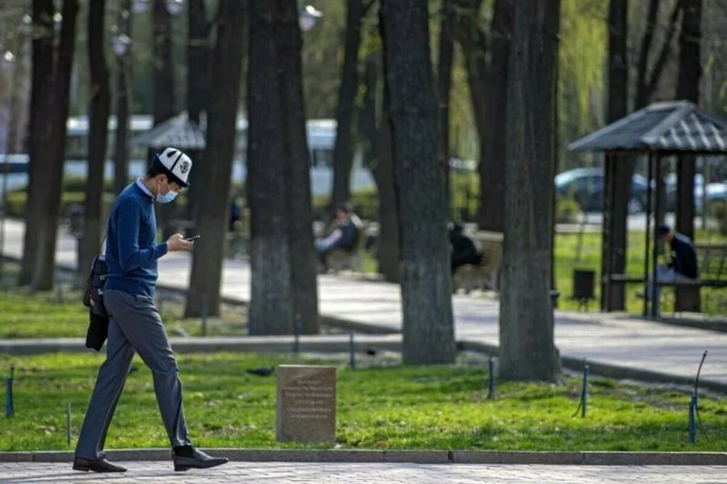 Қырғызстанда көші-қон режимін бұзғандарға айыппұлдар уақытша алынып тасталды