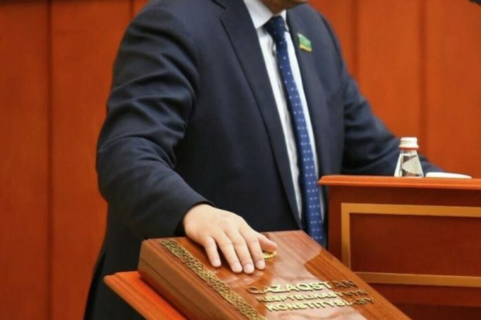 Присягу принесли новые сенаторы вновь образованных областей РК