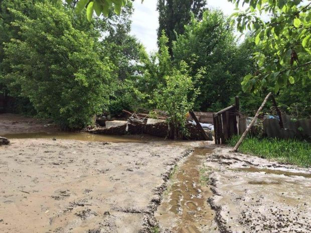 Улицы двух районов Алматы подтопило (ФОТО)