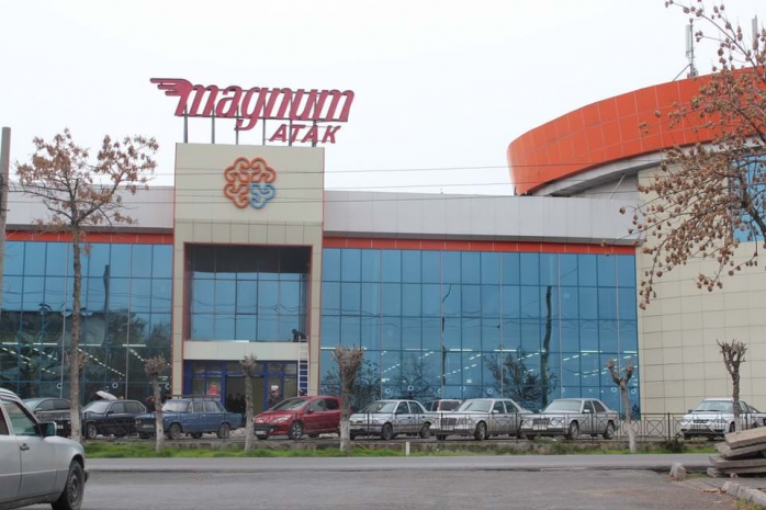 Видео с обманом покупателей в казахстанском супермаркете появилось в сети