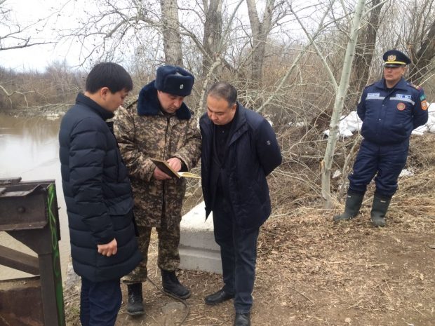 Аким Акмолинской области посетил еще один паводкоопасный район. ФОТО