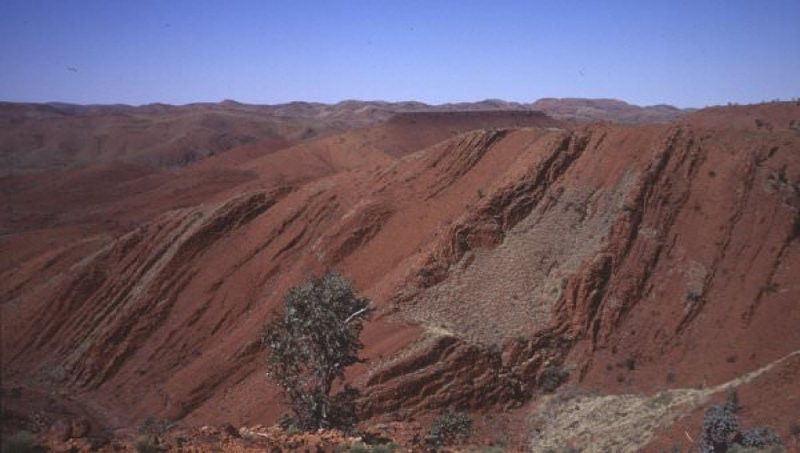Жизнь на Земле уже существовала 3,2 миллиарда лет назад