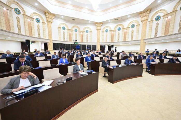 «Надеемся, учтут»: сенаторы утвердили отчет правительства и ВАП об исполнении бюджета за 2024 год