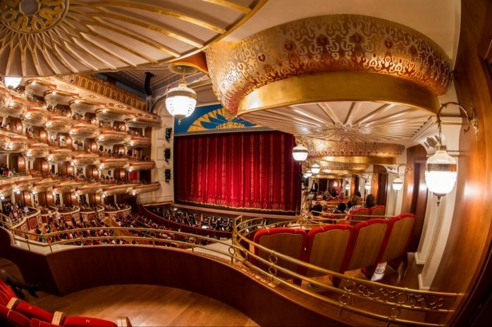 День работника культуры и искусства в Казахстане