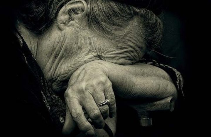 В Шымкенте аферистка отобрала у пенсионерки деньги