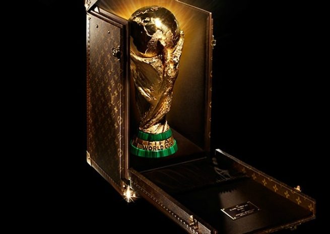 Louis Vuitton создали чемодан для футбольного Кубка мира