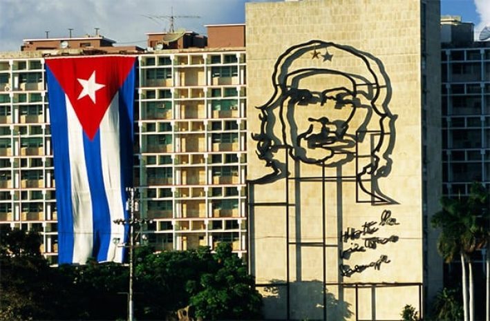 США призывают Кубу освободить сотрудника агентства USAID