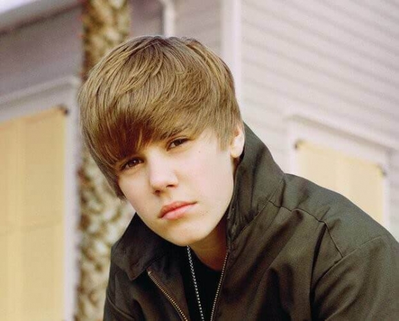 Джастина Бибера оштрафовали за езду без прав