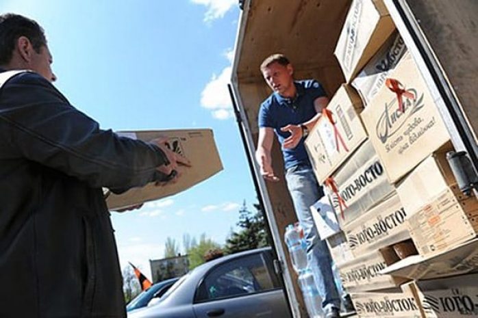 Алматинцы собирают вещи для пострадавших от паводков актюбинцев