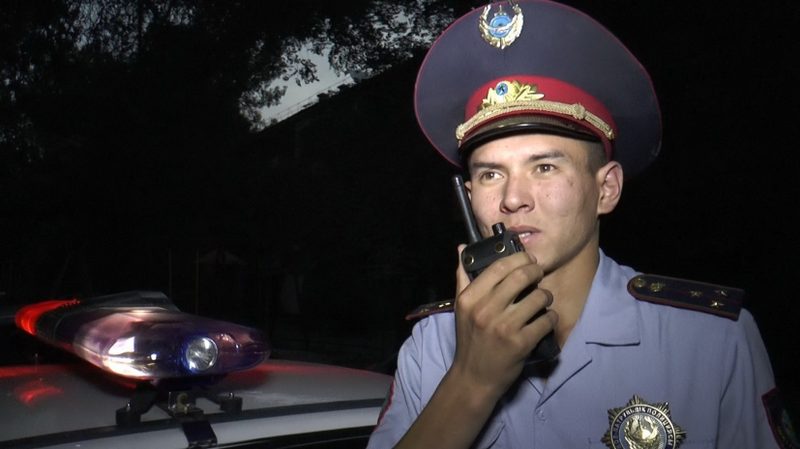 Алматинские полицейские провели рейд на улице Шевченко