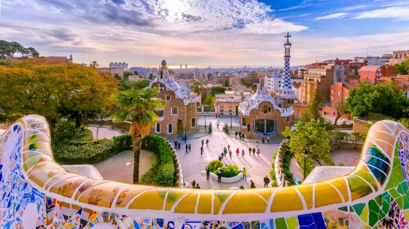 Получать электричество от тротуарной плитки хотят в Барселоне