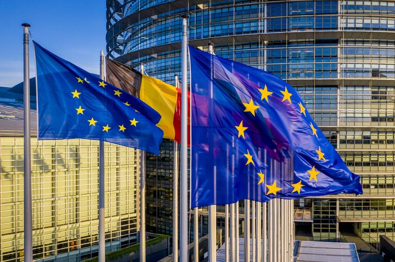 Торговую сделку заключили Европарламент и США