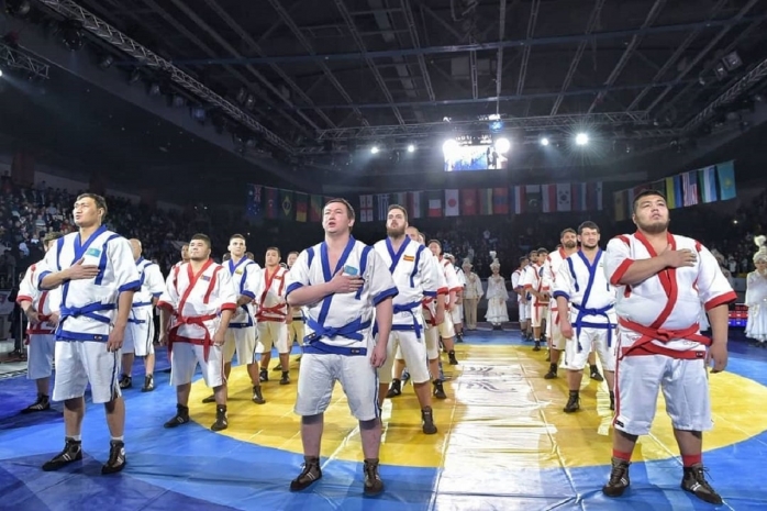 Роман Бобиков стал чемпионом «Әлем Барысы» в Алматы