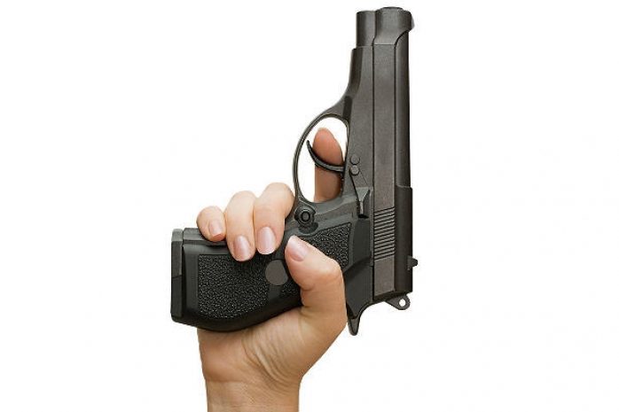 Полиция Алматы задержала стрелка из свадебного кортежа