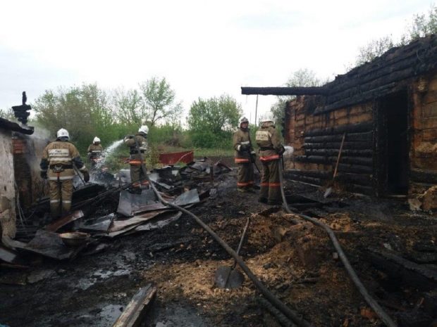 Семейная пара чудом выжила при пожаре в ВКО