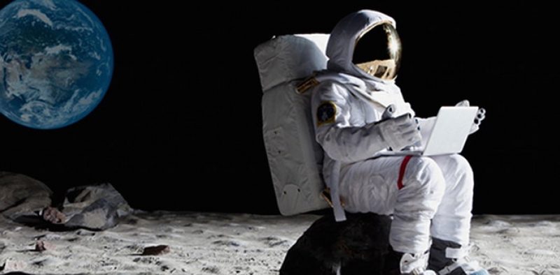 Как долго человек может находиться в космосе?