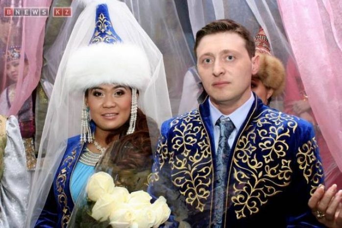 После свадьбы Майя останется Манезой