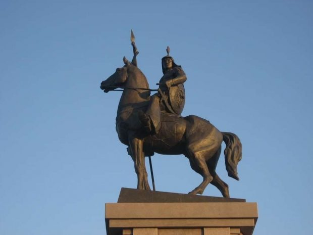 Новый район Алматы назвали в честь Наурызбай батыра