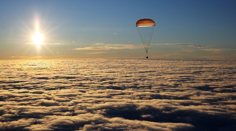 «Союз МС-19» возвращается на Землю