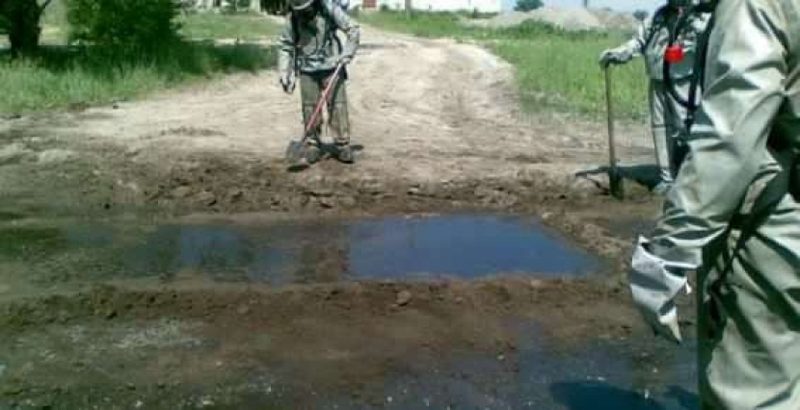 34 тонны серной кислоты вылилось на дорогу в Кызылординской обл.