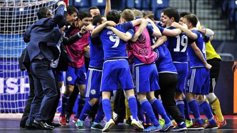 Сборная Казахстана по футзалу сыграет с Испанией в 1/8 финала ЧМ