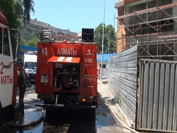 Пожар на “Алматинском дрожжевом заводе”