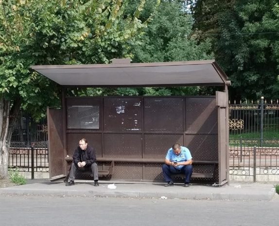 804 тысячи тенге стоит одна автобусная остановка в Алматы