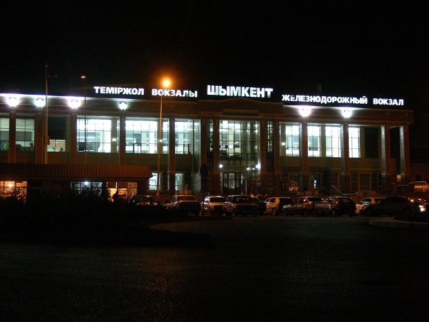 В Шымкенте бабушку и внука, подвергшегося насилию, сняли с поезда