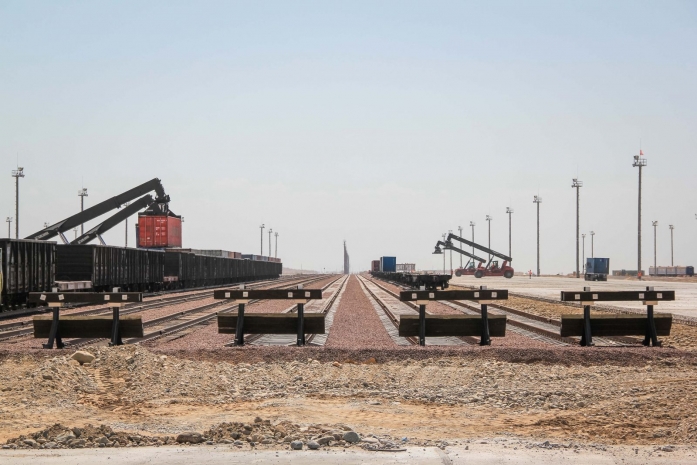 Более 10 млн тонн грузов будет перевезено через пограничные переходы РК и КНР до конца 2017 года