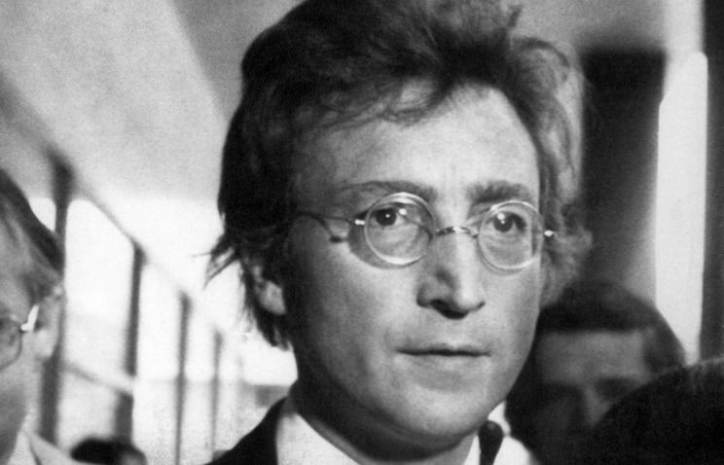 В Лондоне выставят на торги одну из гитар Джона Леннона