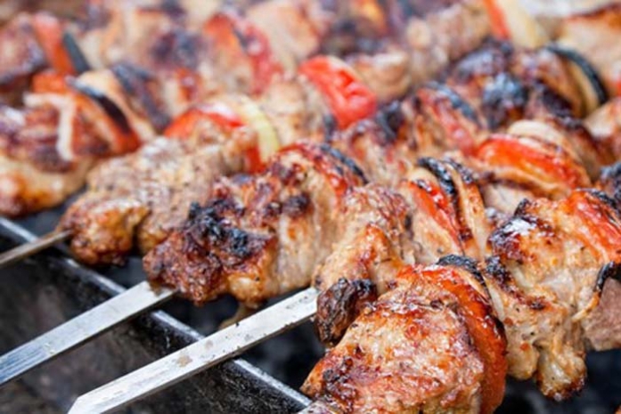 Кызылординка заявила в полицию о пропаже 6 палок шашлыка