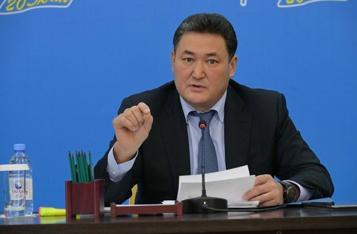Аким Павлодарской области потерял доверие граждан – общественники