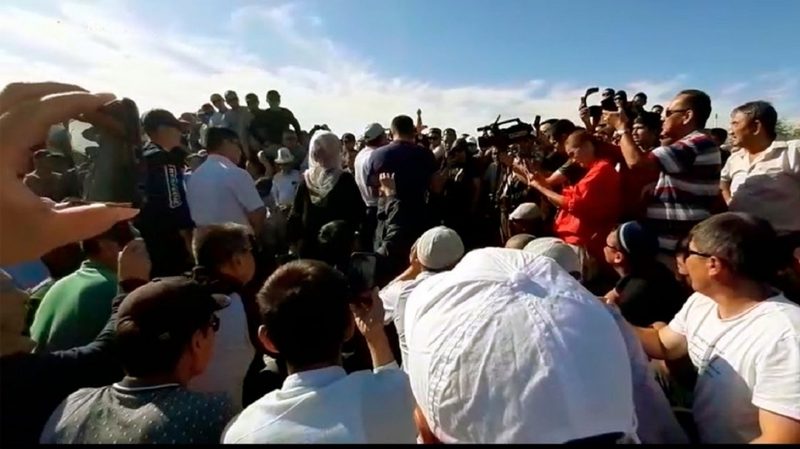 Такие наивные и смешные — посол Китая о митингующих в Жанаозене