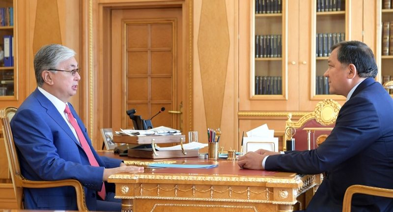 Касым-Жомарт Токаев принял акима Атырауской области