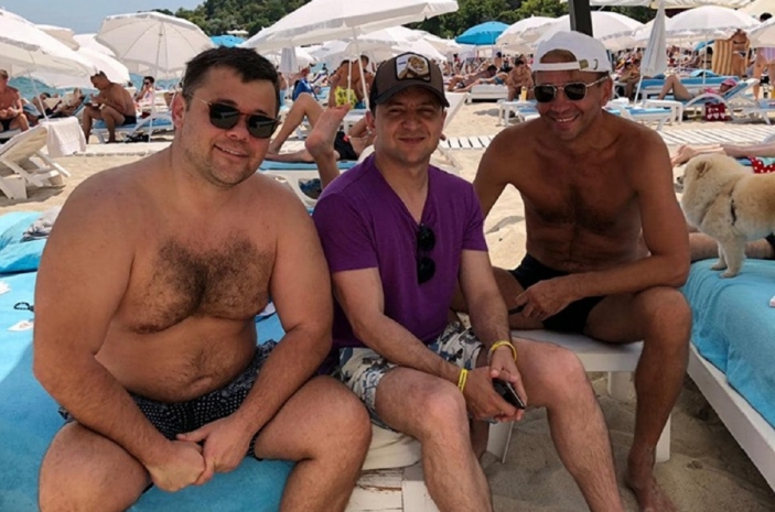 Владимир Зеленский опубликовал фото с пляжа Одессы