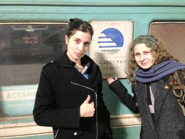 Участницы панк-группы Pussy Riot решили переехать в Казахстан