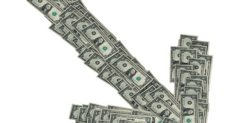 Доллар ушел за отметку 310 тенге