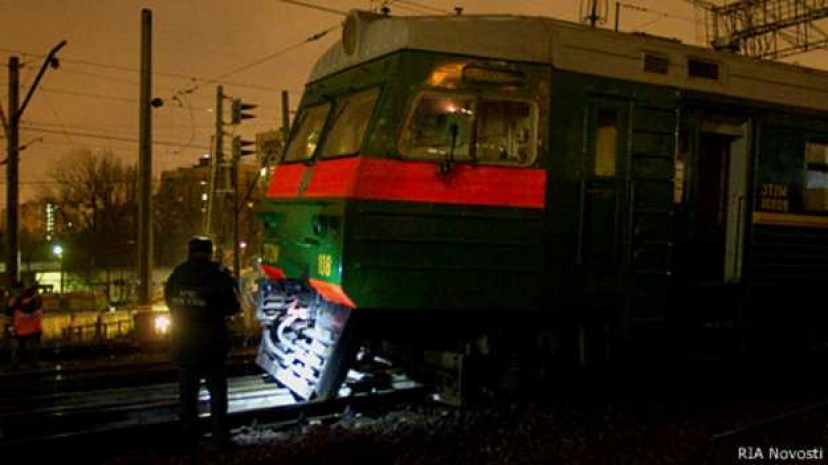 Подмосковную электричку угнали из депо и разбили