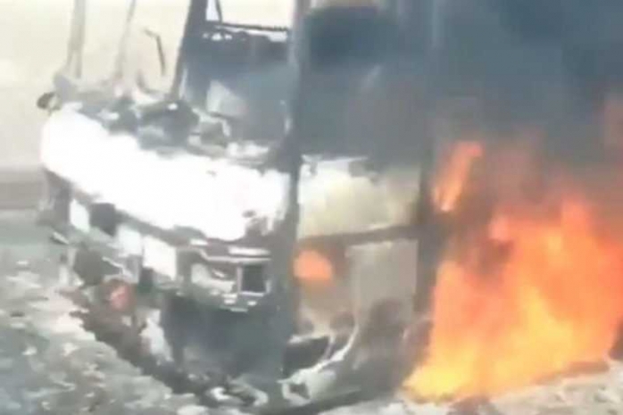 Автобус сгорел на трассе Аягоз - Семей