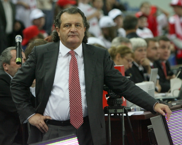 Следствие допрашивает российских знаменитостей по делу об убийстве Калмановича