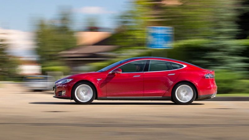 В Казахстане создали свою версию электромобиля Tesla