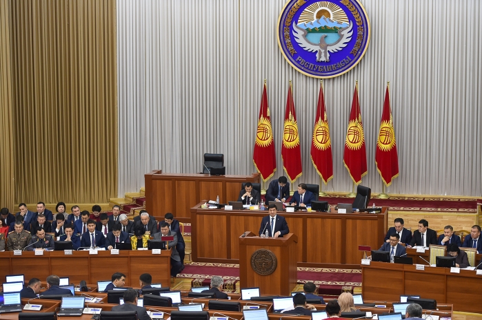 Закон о выборах изменят в Кыргызстане